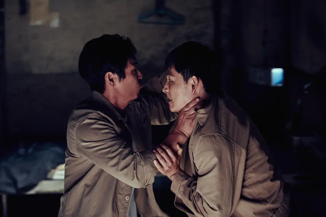 不汗党 불한당: 나쁜 놈들의 세상‎ (2017)