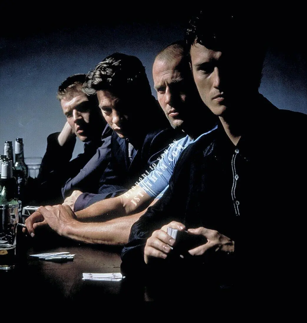 两杆大烟枪 Lock, Stock and Two Smoking Barrels (1998)