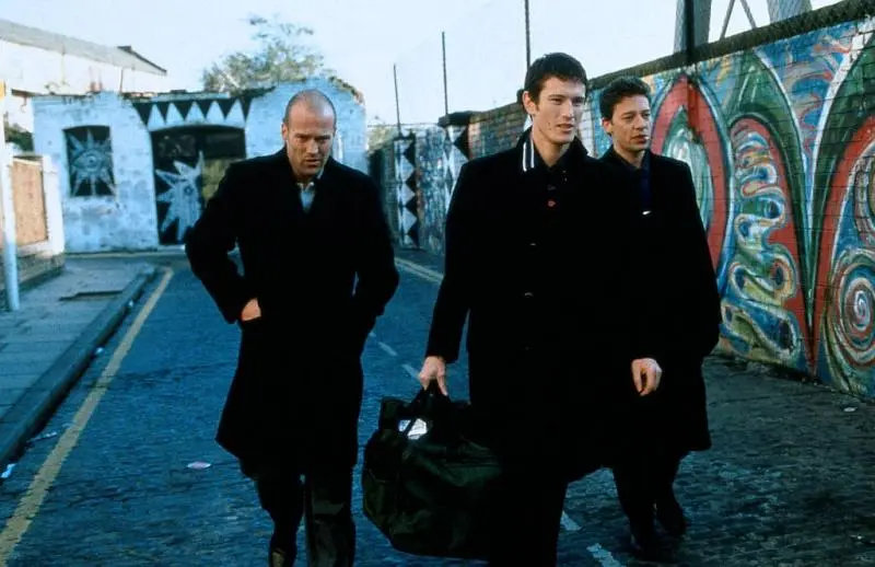 两杆大烟枪 Lock, Stock and Two Smoking Barrels (1998)