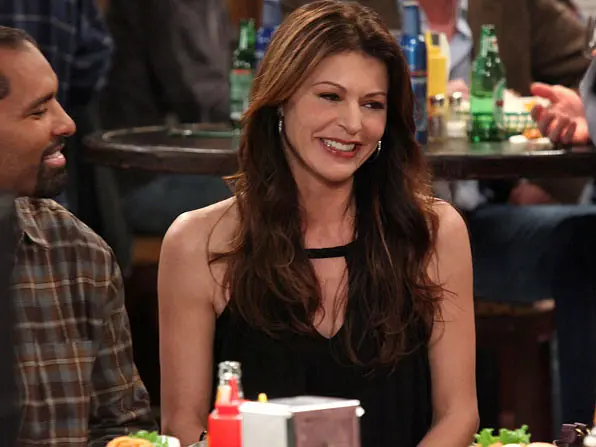 燃情克利夫兰 第一季 Hot in Cleveland Season 1 (2010)
