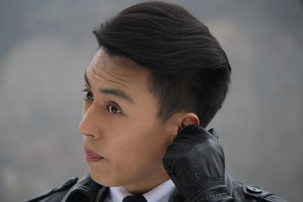 箭在弦上 (2012)