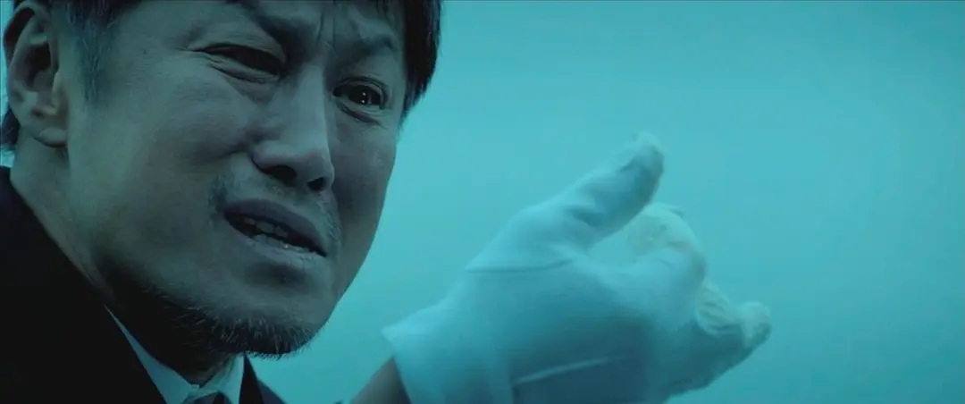 蚯蚓 지렁이 (2017)