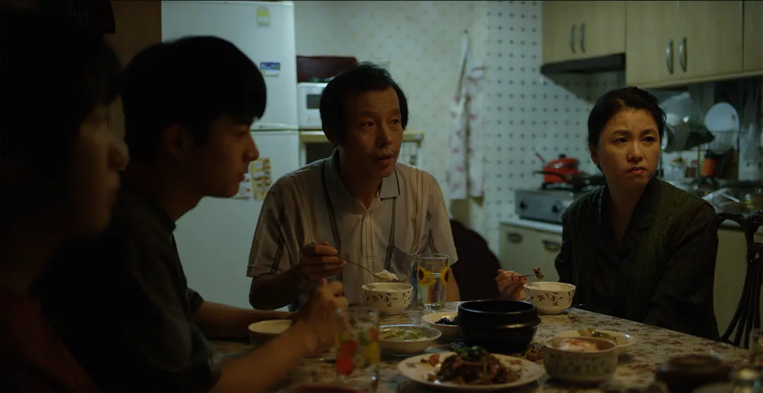 蜂鸟 벌새 (2018)