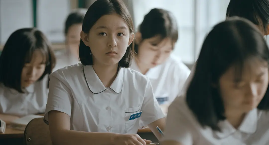 蜂鸟 벌새 (2018)